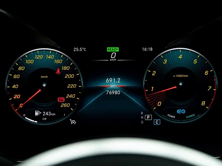 Mercedes-Benz C-Class 2020 — фото 15