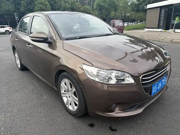 Peugeot 301 2013