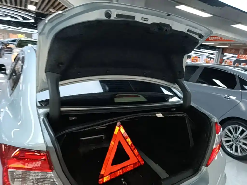 Honda Civic 2014 — фото 15
