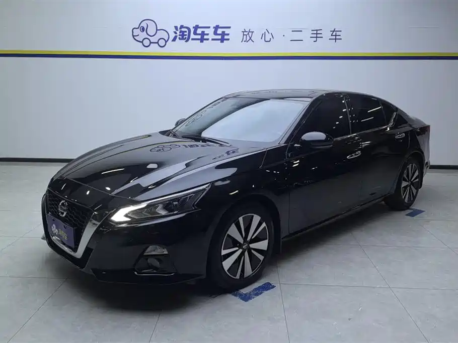 Nissan Teana 2023 — фото 1