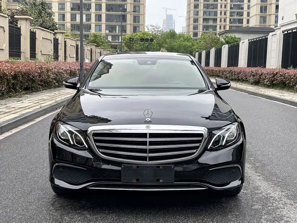 Mercedes-Benz E-Class 2017 — фото 2