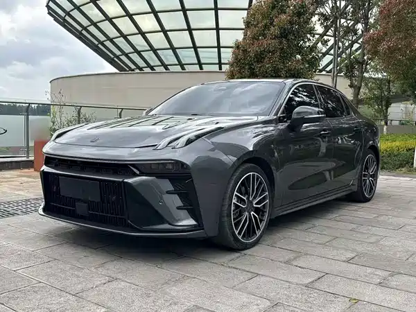 Lynk & Co 03 2023