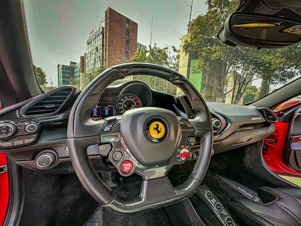 Ferrari 488 2016 — фото 4