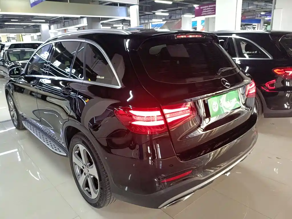 Mercedes-Benz GLC 2017 — фото 23