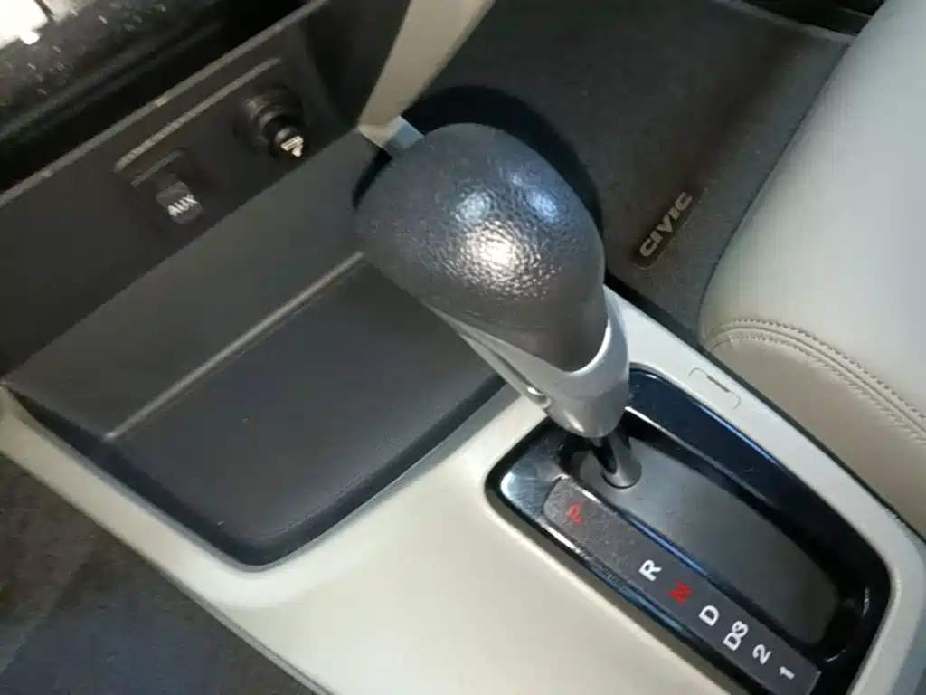 Honda Civic 2014 — фото 10