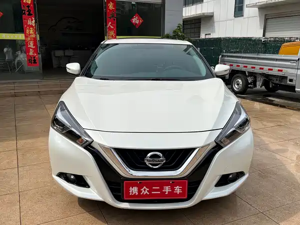 Nissan Bluebird 2019
