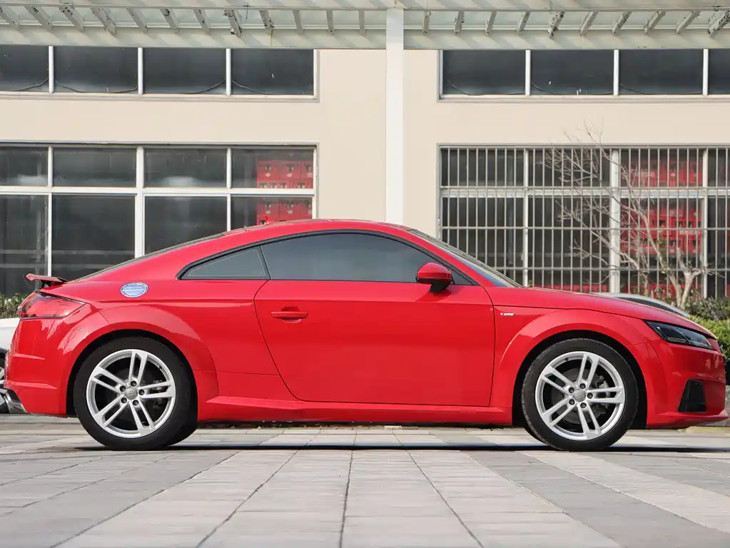 Audi TT 2017 — фото 10