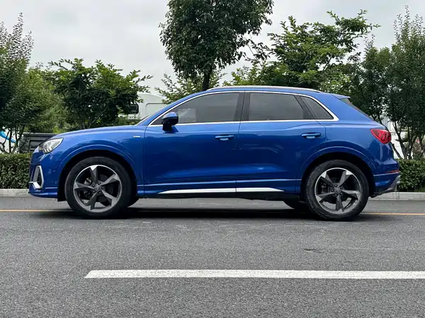Audi Q3 2021