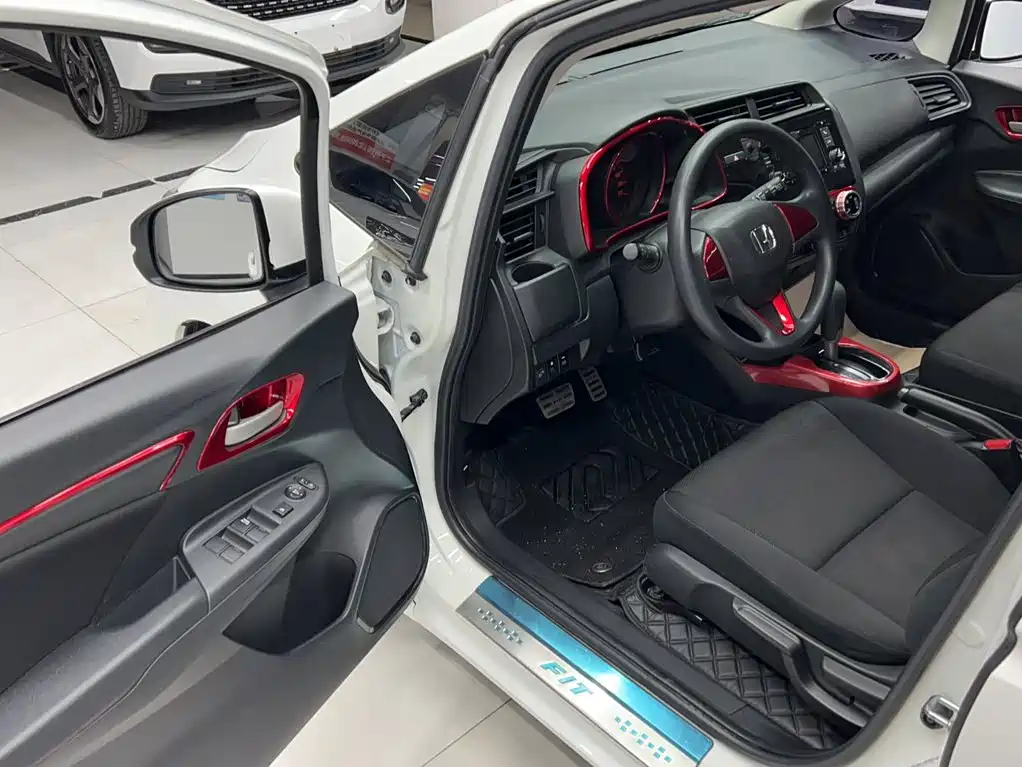 Honda Fit 2019 — фото 18