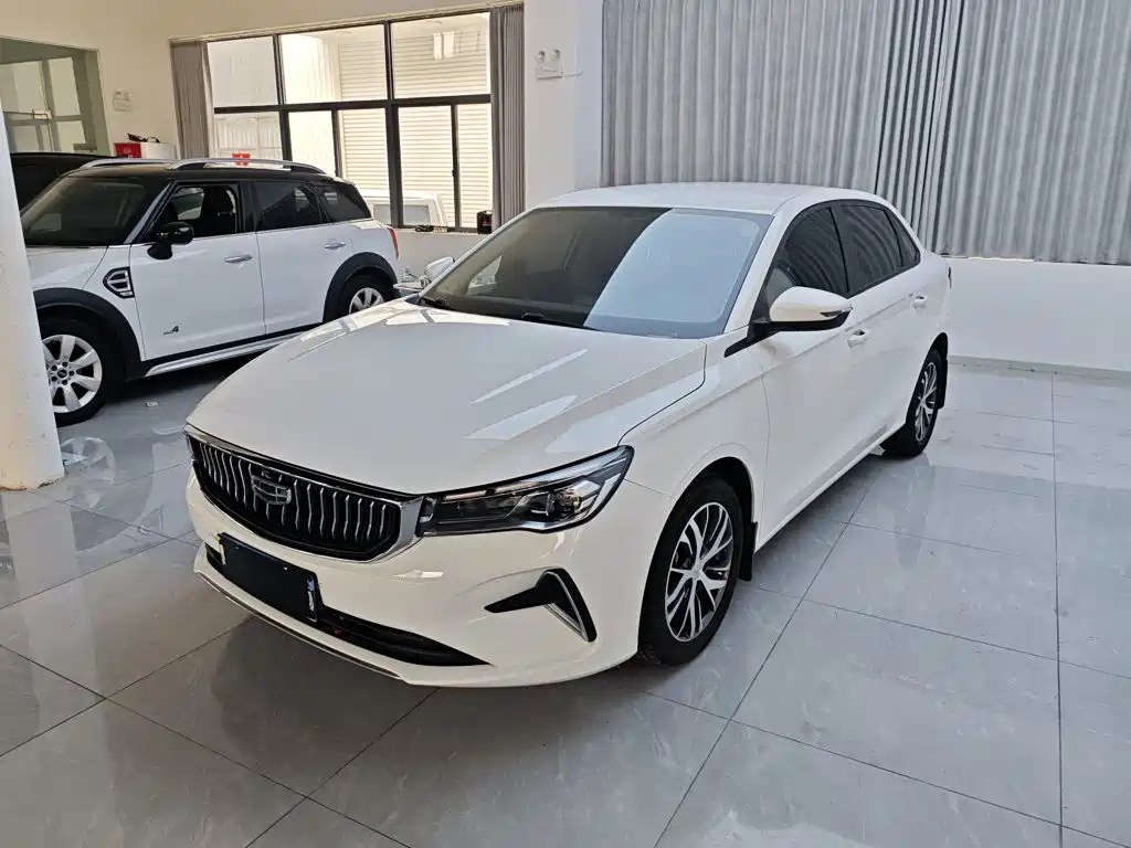 Geely Emgrand 2024