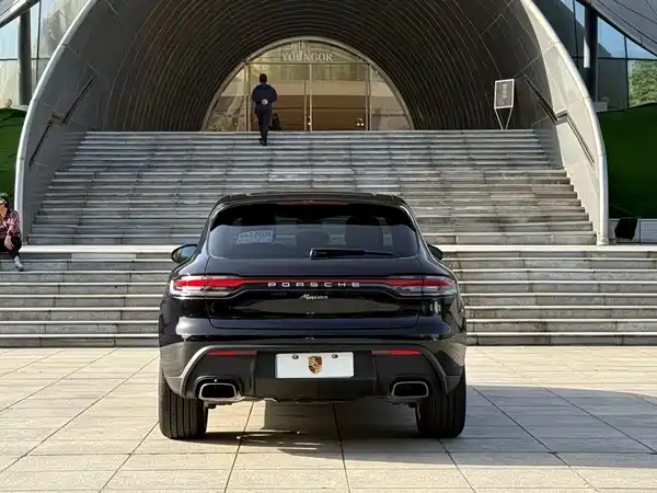 Porsche Macan 2024
