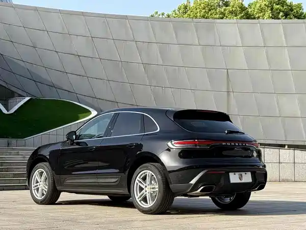 Porsche Macan 2024