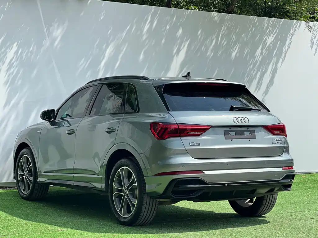 Audi Q3 2022 — фото 8