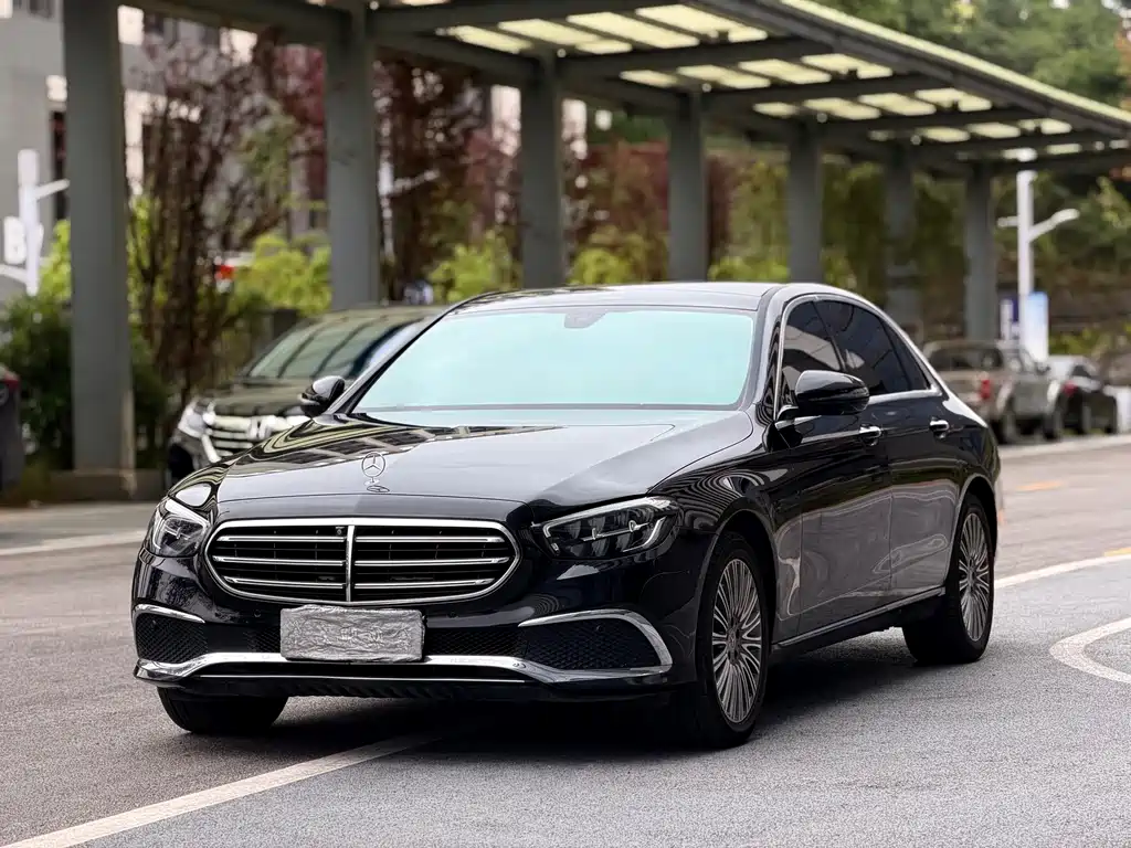 Mercedes-Benz E-Class 2022