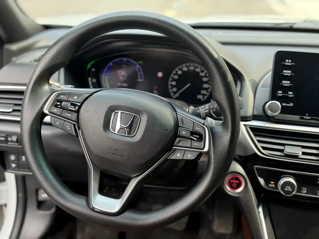 Honda Inspire 2023 — фото 11