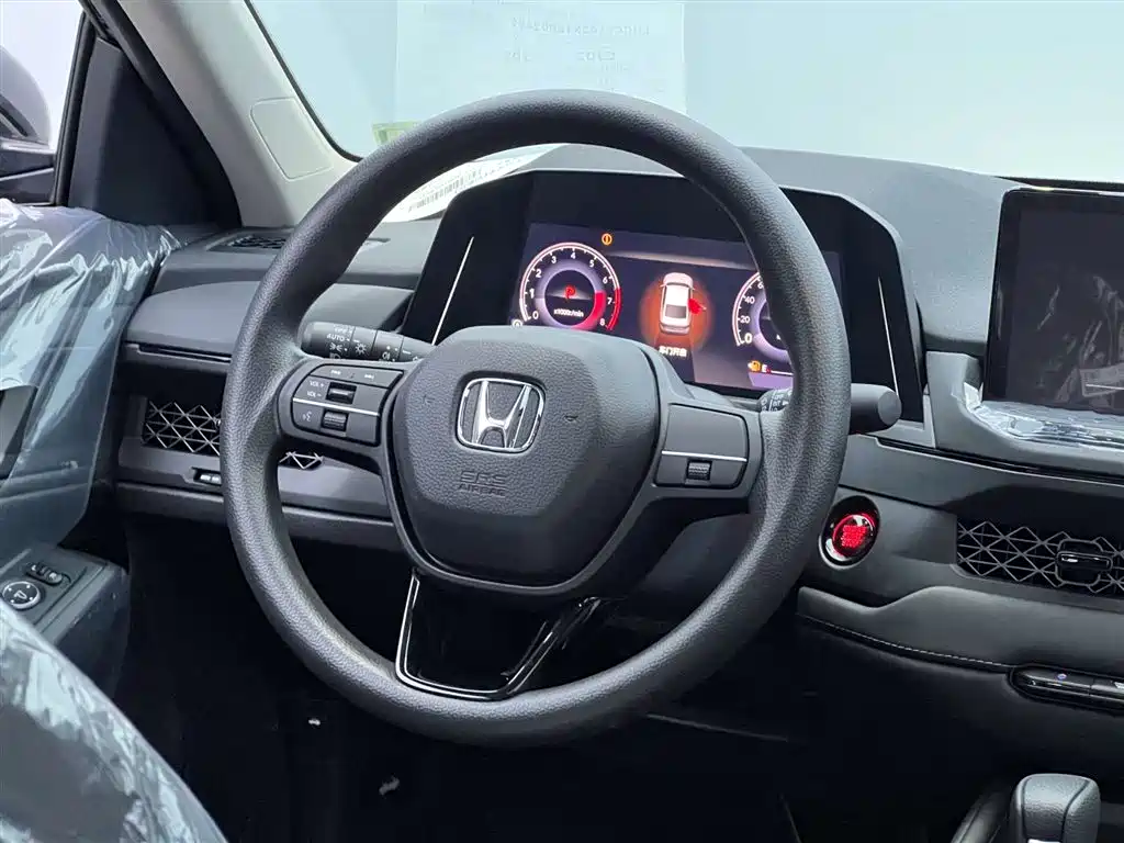 Honda Accord — фото 16
