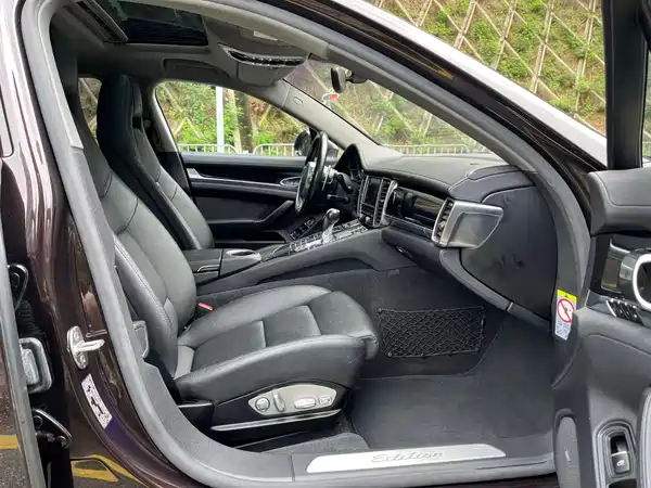 Porsche Panamera 2016