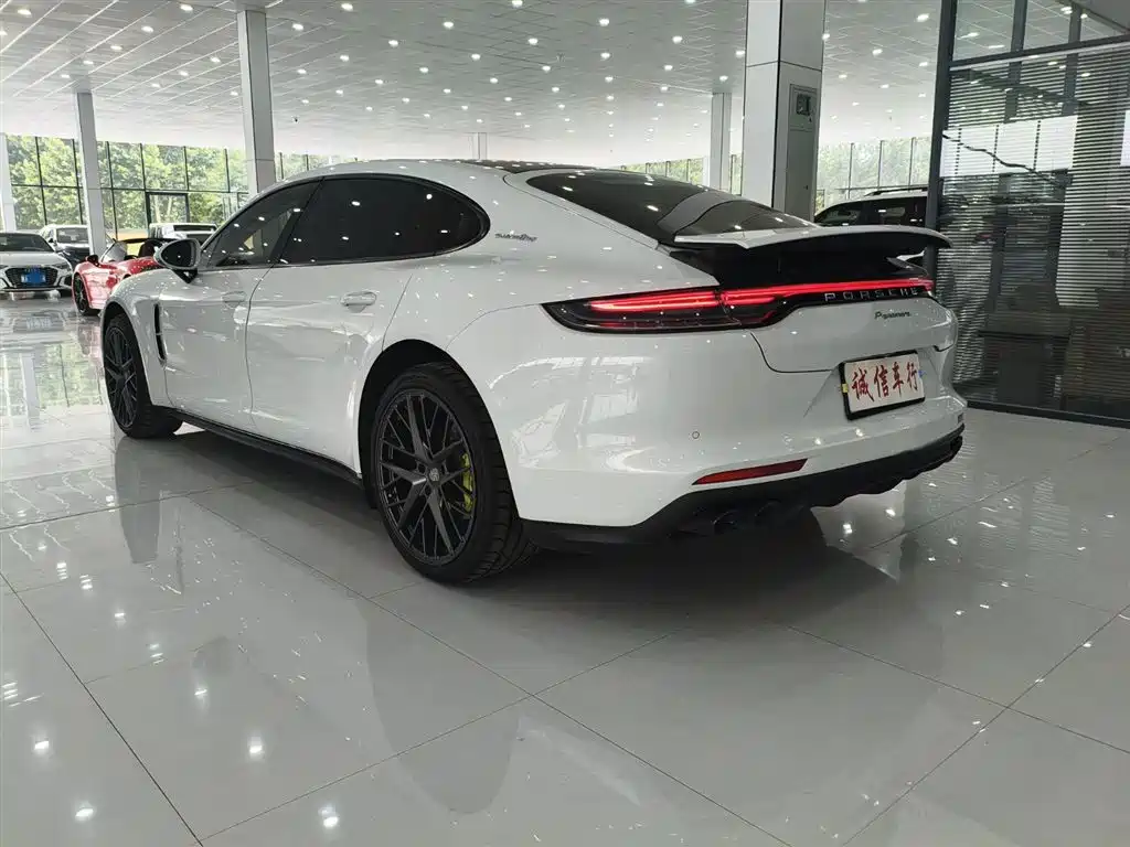 Porsche Panamera 2022 — фото 14