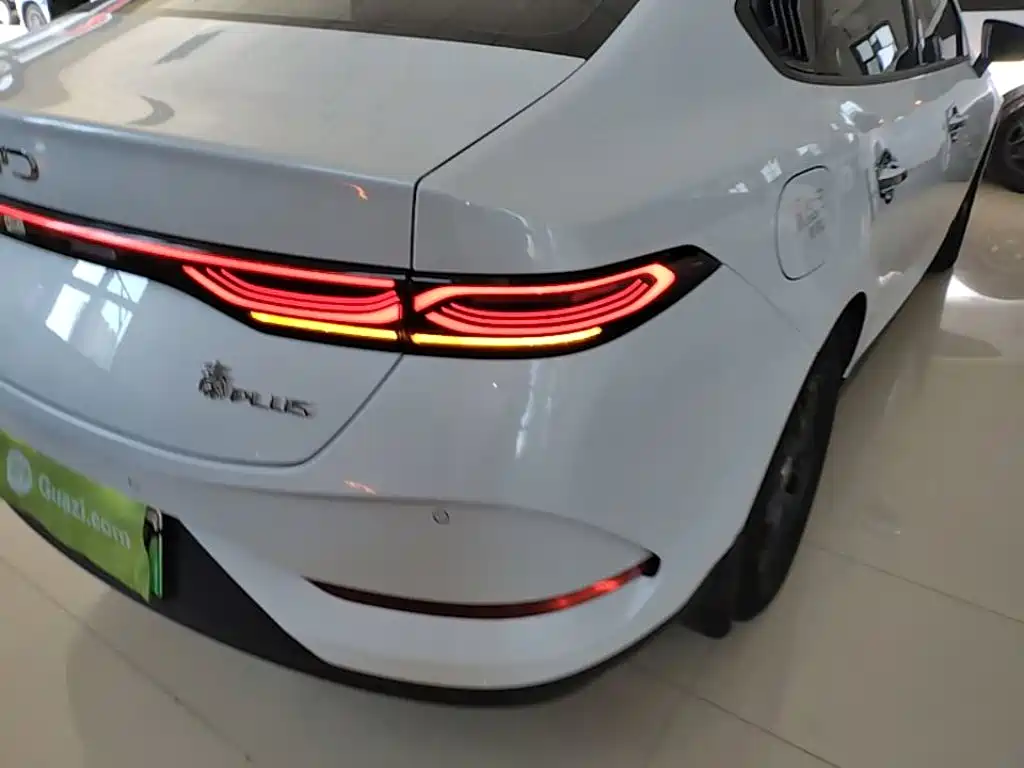BYD Qin PLUS 2025 — фото 24