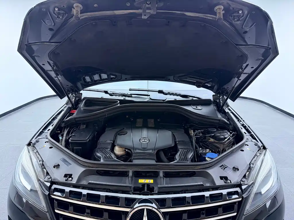 Mercedes-Benz M-Class 2015 — фото 9