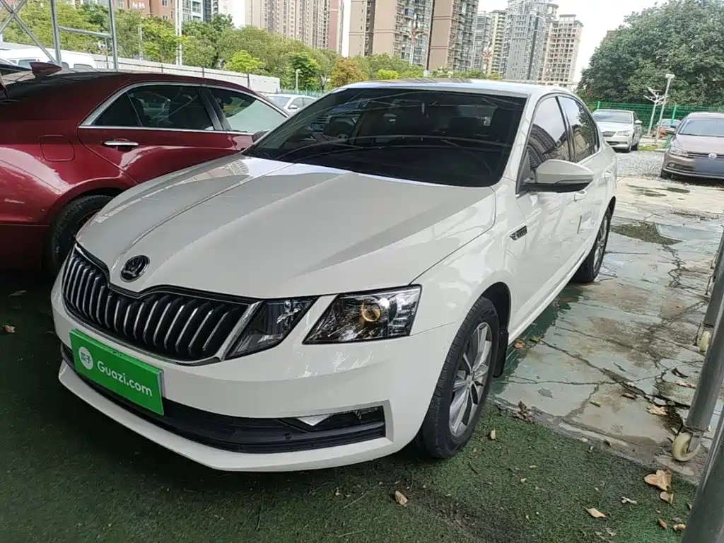 Skoda Octavia 2019 — фото 2