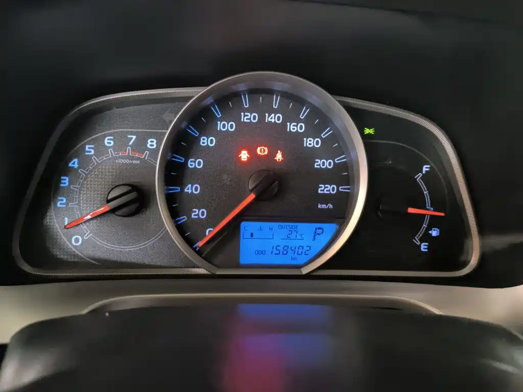 Toyota RAV4 2015 — фото 8