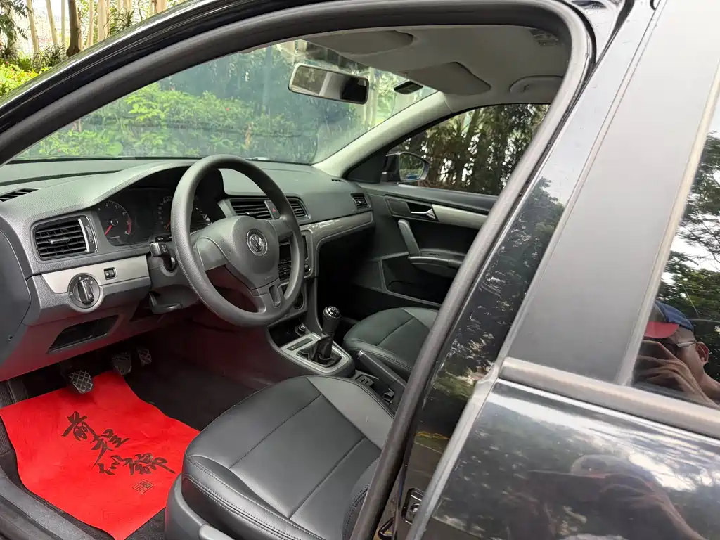 Volkswagen Lavida 2013