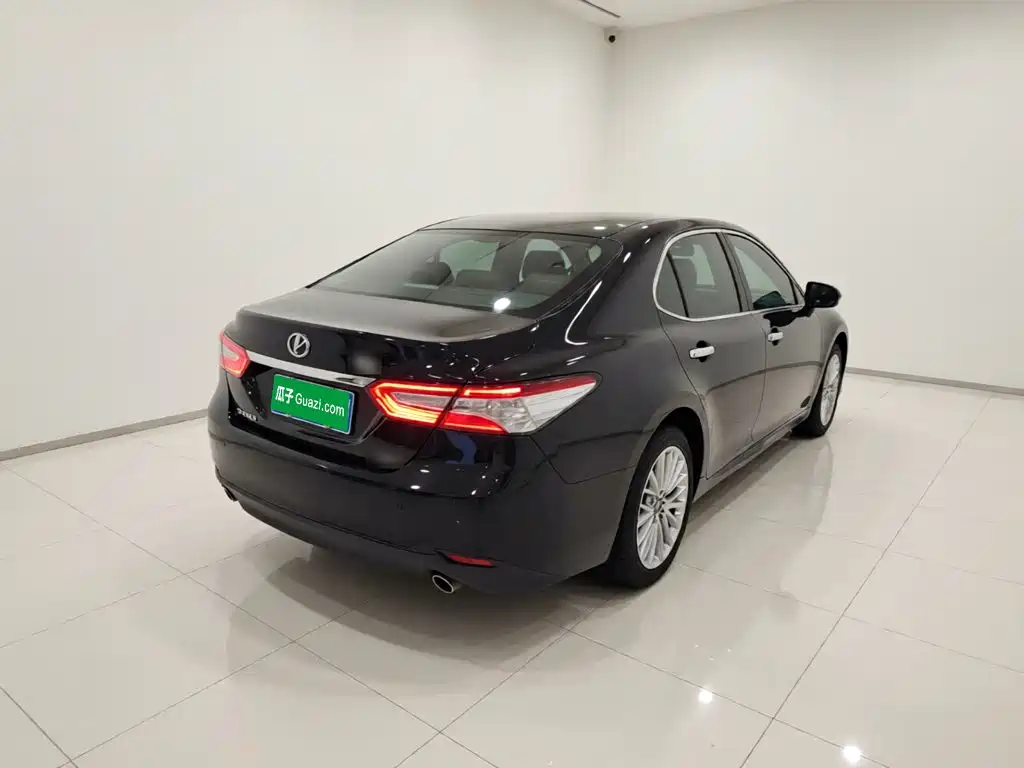 Toyota Camry 2019