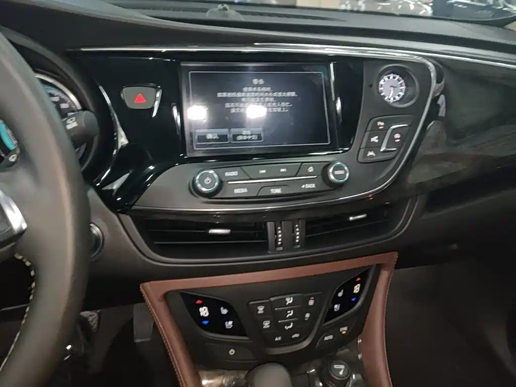 Buick Envision Plus 2015 — фото 9
