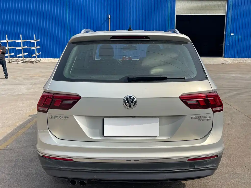 Volkswagen Tiguan L 2020 — фото 4