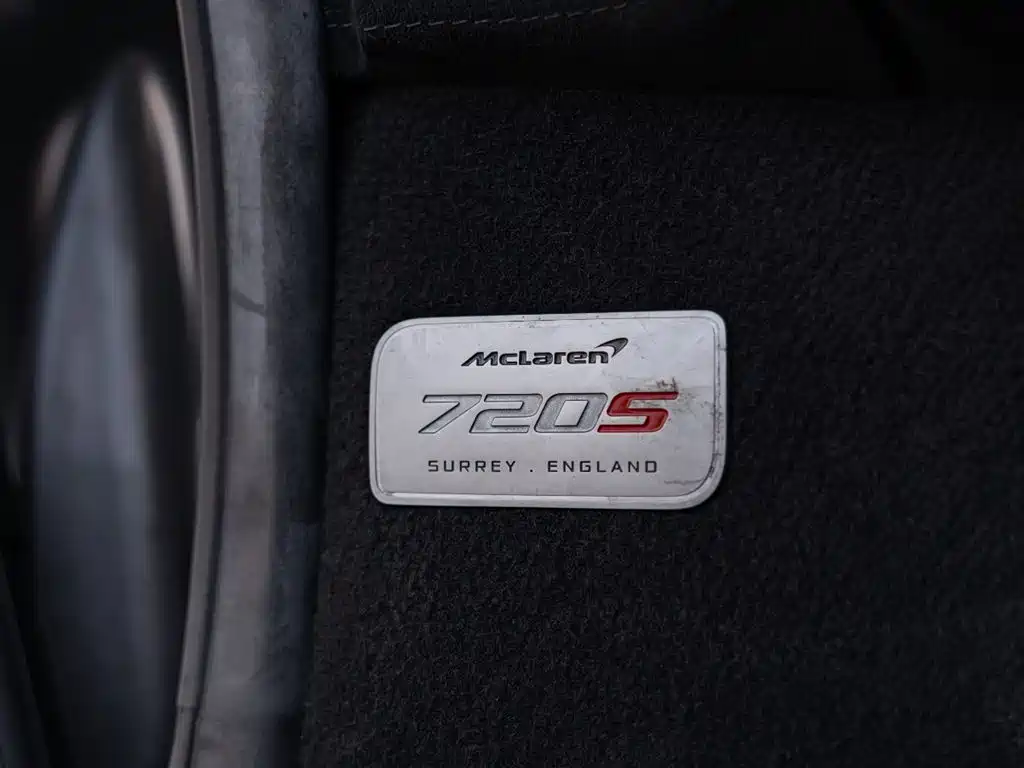 McLaren 720S 2019 — фото 18