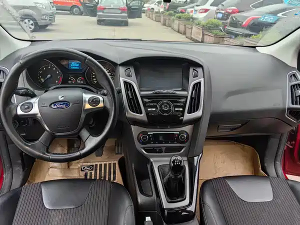 Ford Focus 2012