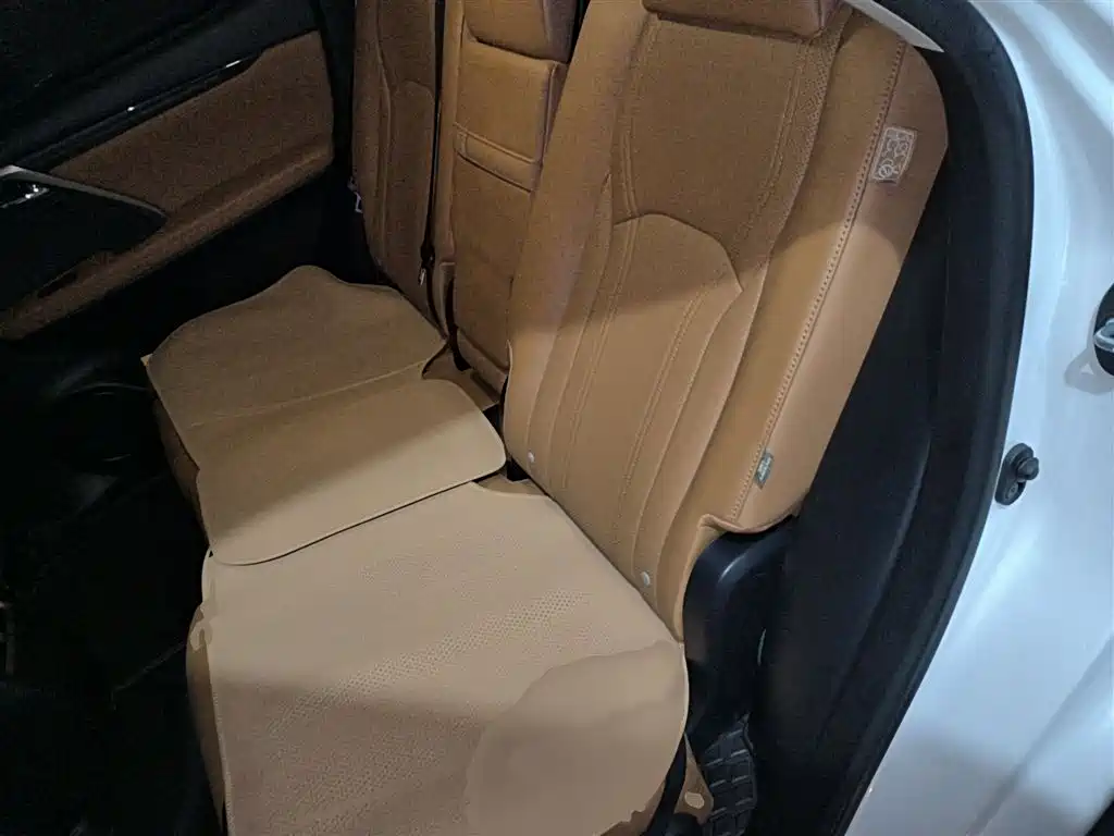 Lexus RX 2022 — фото 15