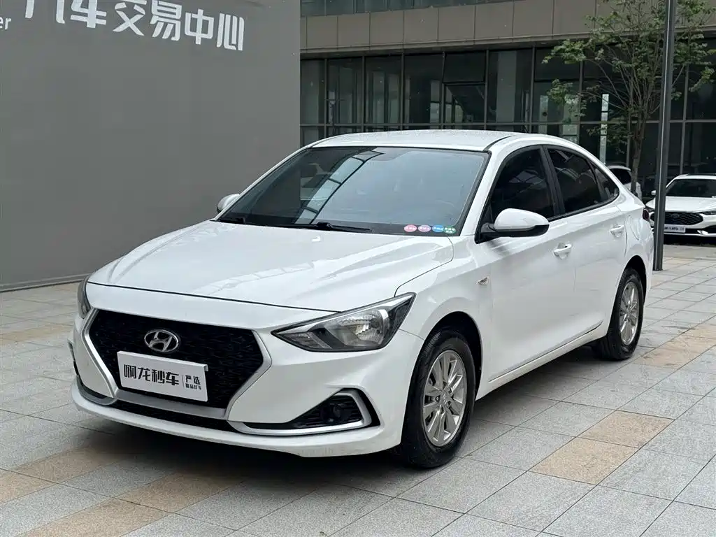 Hyundai Elantra 2020 — фото 2