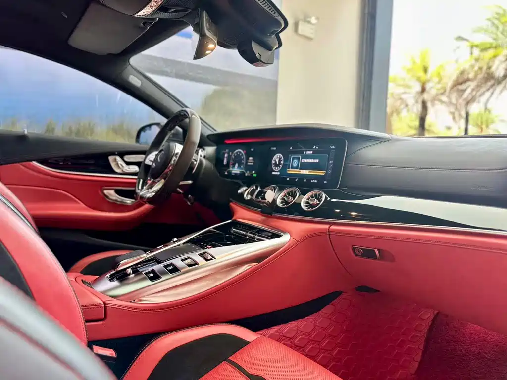 Mercedes-Benz AMG GT 2020 — фото 7