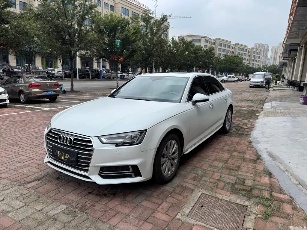 Audi A4L 2019