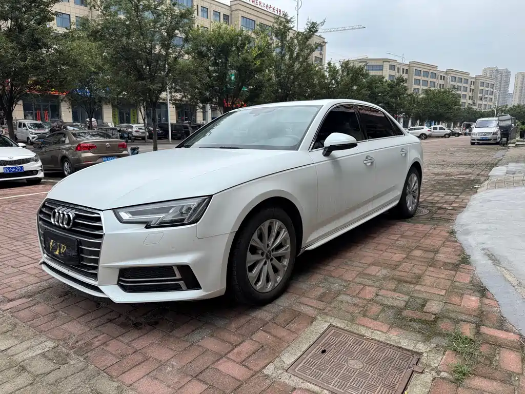 Audi A4L 2019 — фото 10