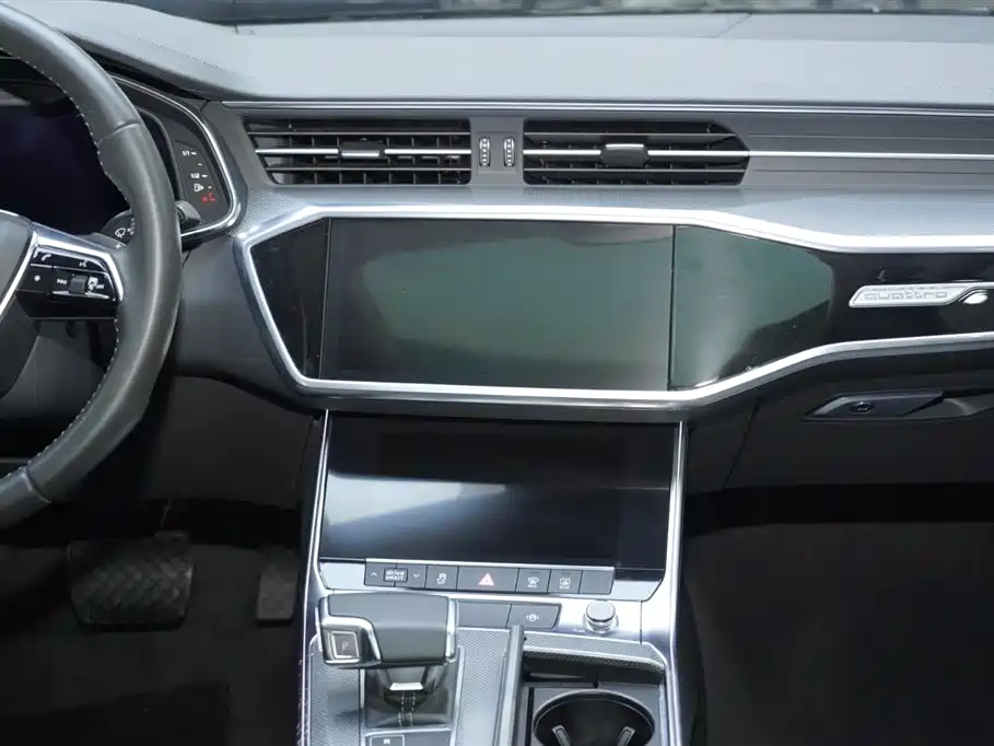 Audi A6L New Energy 2021 — фото 18