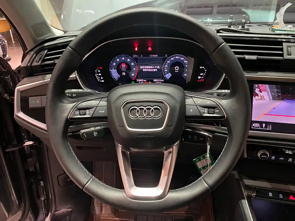 Audi Q3 2022 — фото 12
