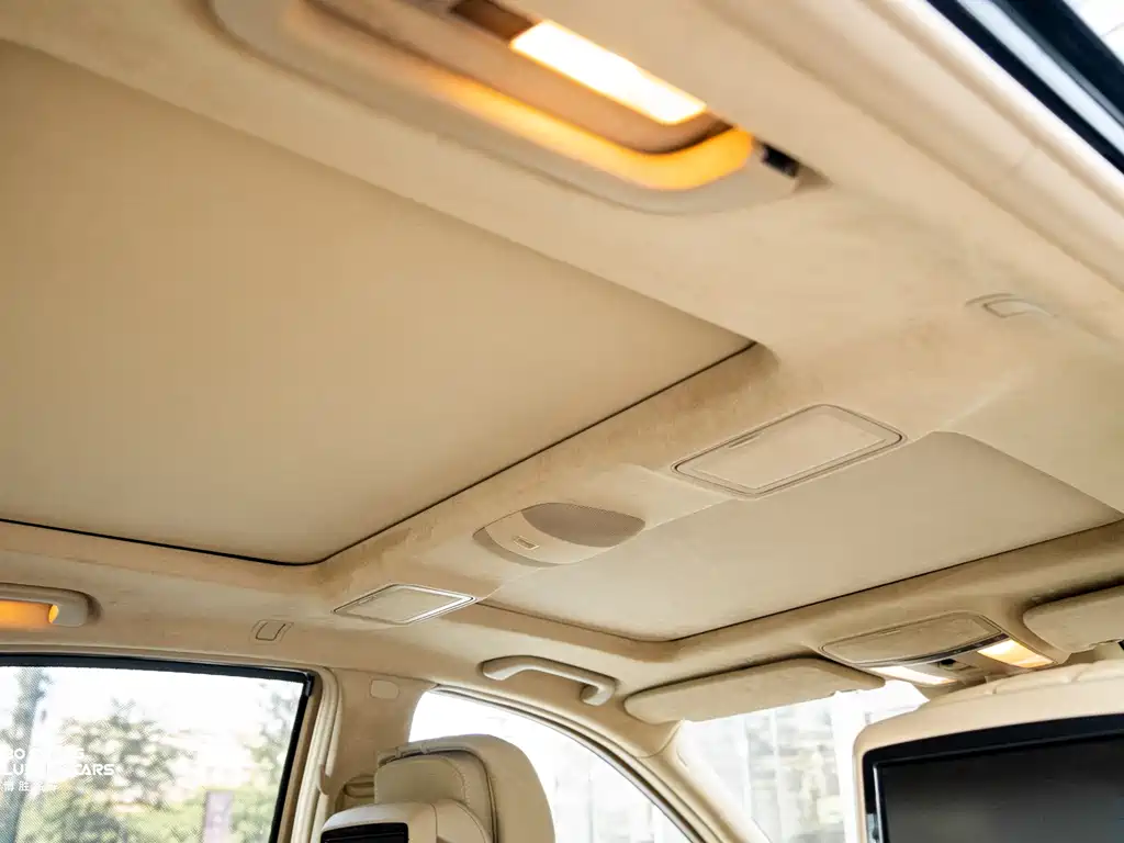 Mercedes-Benz S-Class AMG 2010 — фото 20