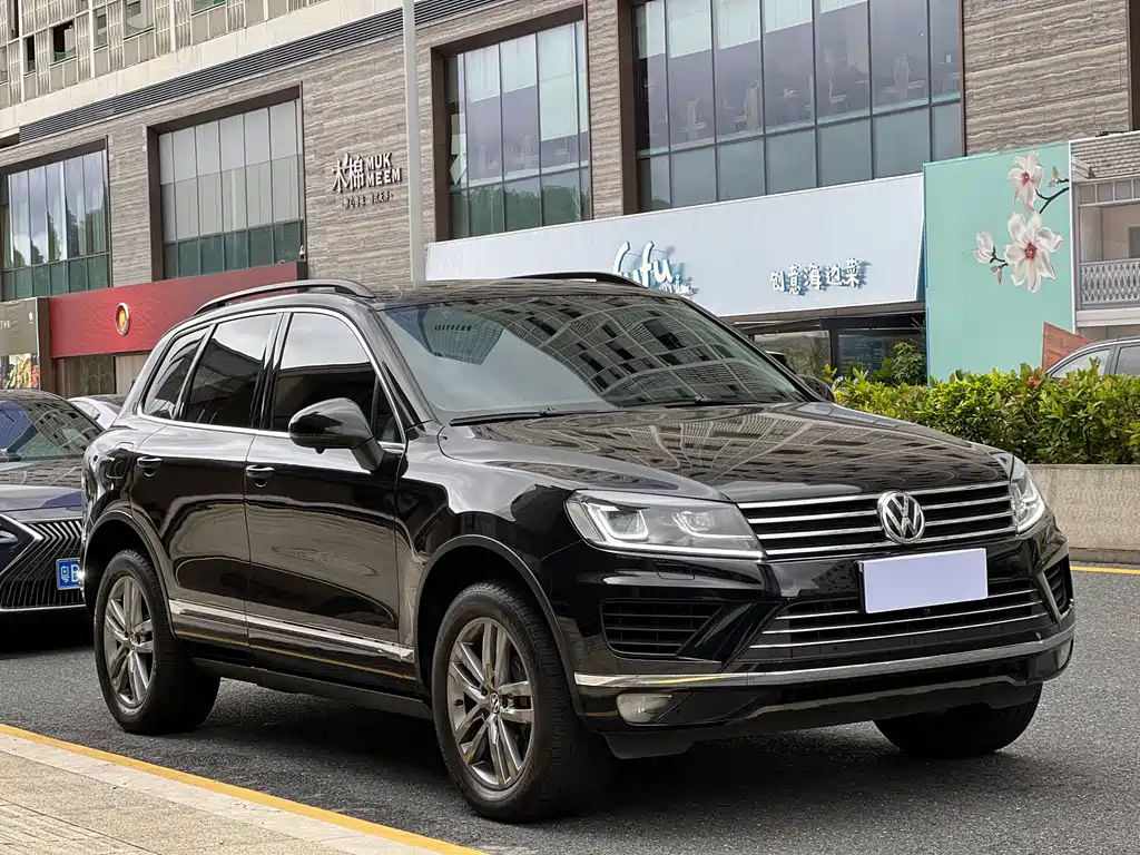 Volkswagen Touareg 2018 — фото 2