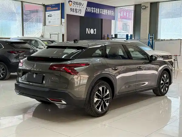 Citroën Versailles C5 X 2024