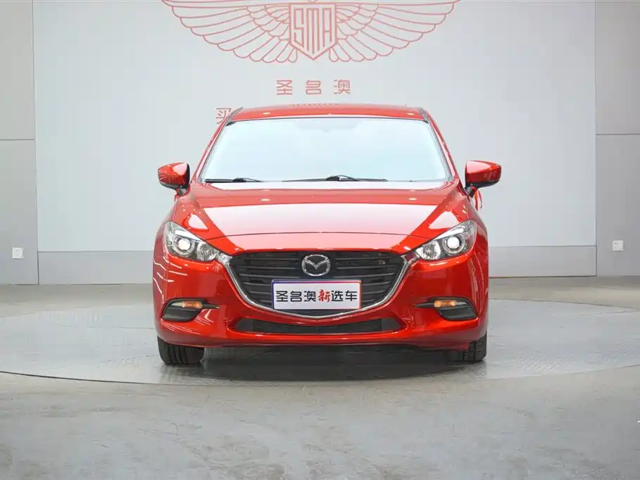 Mazda 3 Axela 2019 — фото 4