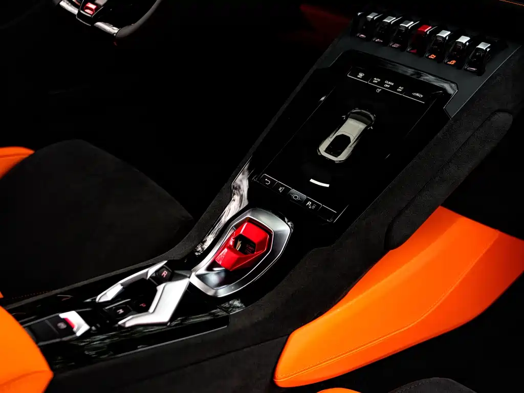 Lamborghini Huracan 2025 — фото 15