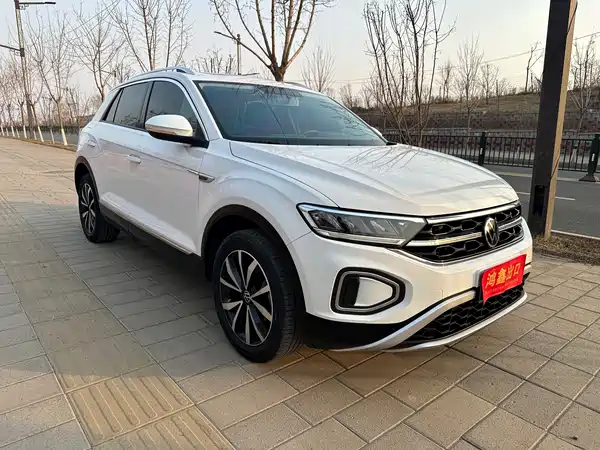 Volkswagen T-Roc 2023