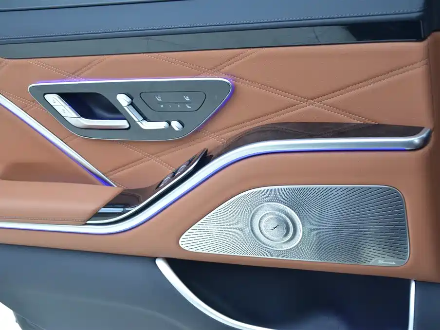 Mercedes-Benz S-Class 2025 — фото 12