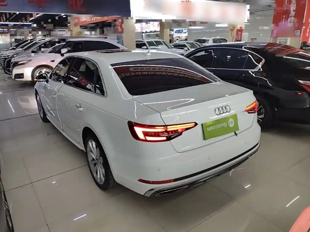 Audi A4L 2019