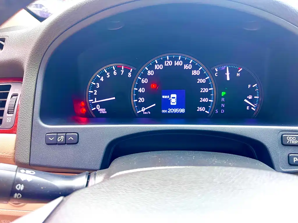 Toyota Crown 2013 — фото 11
