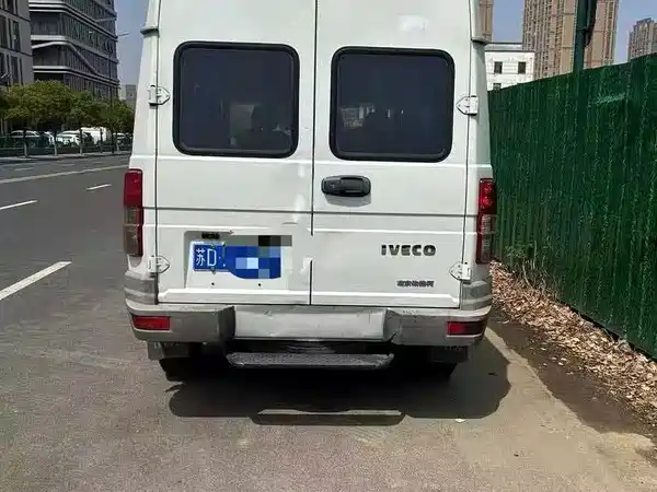Iveco Proud 2020
