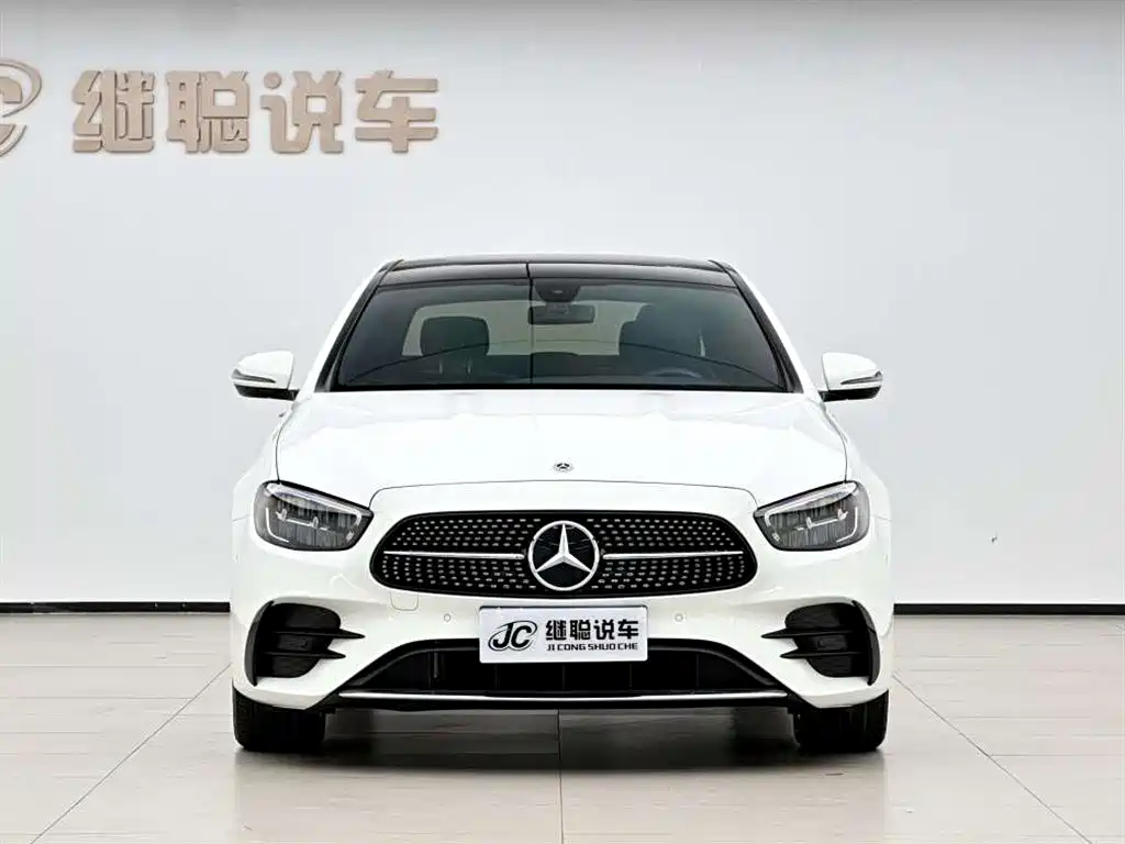 Mercedes-Benz E-Class 2022